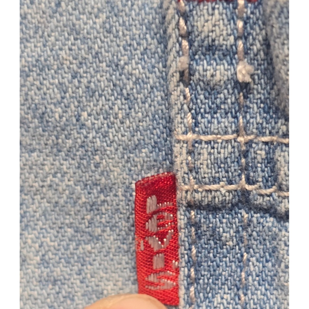 Vintage Levis Denim Shirt Button Up Long Sleeve Light Wash Sz S 8-10 Red Tab - Picture 8 of 11